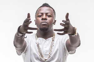 Guru Pulls Down VGMA