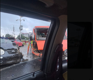 4 Vehicles Involved In Dangerous Collision On UPSA Presec Road.png