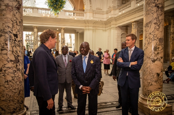 Otumfuo Osei Tutu II at the museum