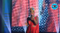 The multi -award winner performed her own version of Wizkid's