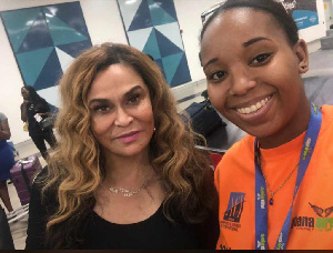 Beyonce's Mum, Ms. Tina Knowles (L)