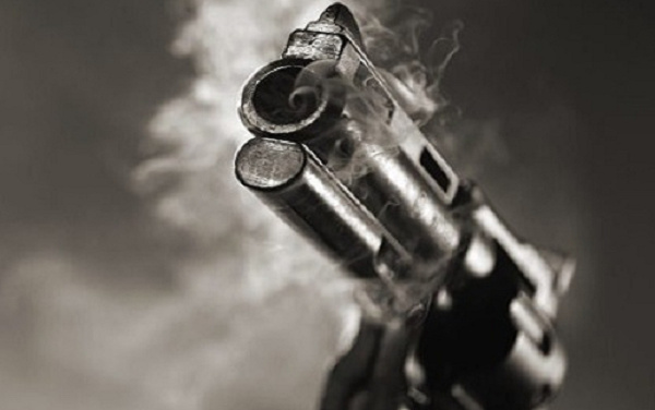 Armed robbers attacked a sand wining site at Gomoa Manso, killing one