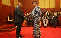 President Akufo-Addo (l) and Gender and Social Protection Minister Otiko Djaba (r)