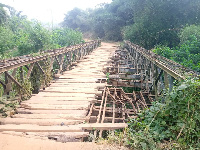 A look at the wooden bridge that connects Abisim Dawa and Abisim Yeboah