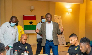 Mustapha Ussif speaking to players of the Black Stars