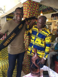 Emile Hesky (L) and President of Bechem United, Kingsley Owusu Achau (R)