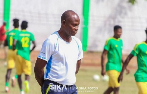 Coach of Aduana Stars WO Paul Tandoh