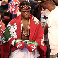 Isaac Dogboe defeated Hidenori Otake in a first round TKO to defend his WBO title