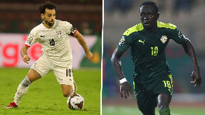 Egypt's Mohammed Salah(L) and Senegal's Sadio Mane(R)