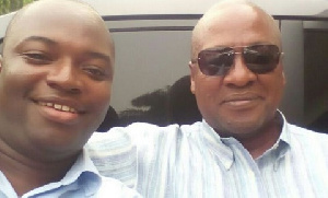 Paa Kwesi Asare (L) with President Mahama