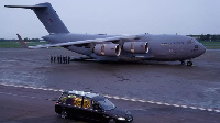 An dauki gawar Sarauniyar cikin jirgin RAF Globemaster C-17