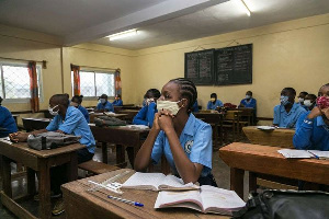 Students wear face masks in class to prevent the spread of the Covid-19 coronavirus in Yaound