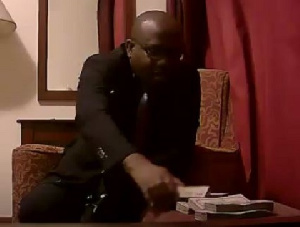 President of the GFA, Kwesi Nyantakyi caught on camera taking 'bribe'