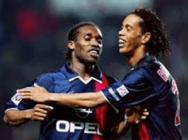 Jay Jay Okocha and Ronaldinho were teammates at PSG