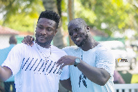 Asamoah Gyan with Stephen Appiah