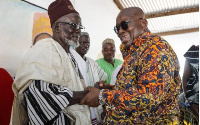 President Akufo-Addo exchanging pleasantries with the Bawku Naba, Asigri Abugrago Azoka II