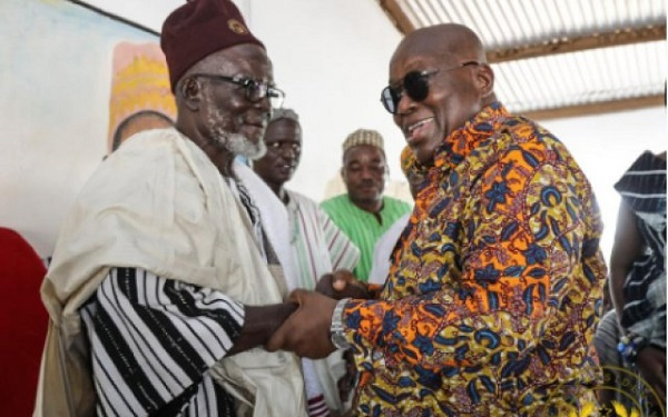 President Akufo-Addo exchanging pleasantries with the Bawku Naba, Asigri Abugrago Azoka II