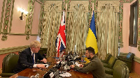 PM Johnson plu Ukraine presido Zelensky inside one meeting