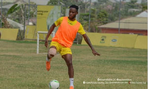 Asante Kotoko Midfielder, Richard Senanu .png