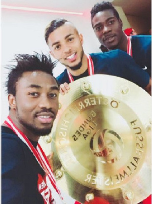 Samuel Tetteh with his teammates