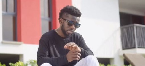 Highlife singer Bisa Kdei recently released the video for his song 'Asew'