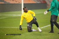 Danlad Ibrahim (in yellow) during training