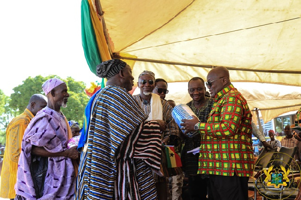 Paramount Chief of Yagaba Traditional Area, Naa Sugru Wuni Mumu with president Akufo-Addo and others