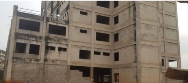 Abandoned 44-year-old maternity block at the Komfo Anokye Hospital