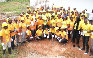 MTN Staff in a group photo at the site