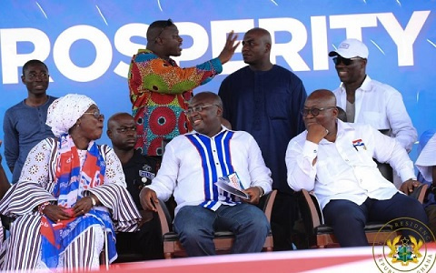 President Akufo-Addo (r), and Vice President, Dr. Bawumia