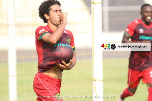 Kotoko midfielder Fabio Gama