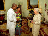 Ex-President Mahama and his wife, Lordina with the Queen Elizabeth at Buckingham Palace in 2014