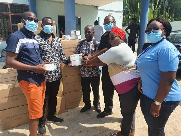 IPR donates nose marks to the Coalition of Election Observers