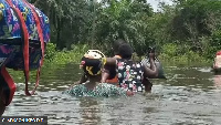 ﻿Flood don destroy more dan 200,000 houses for Nigeria