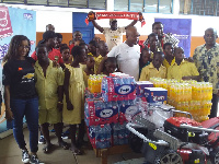 The Manchester United fans in Ghana had a good time with the children