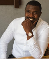 John Dumelo