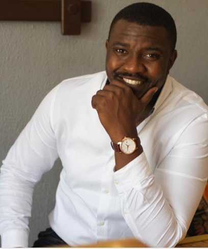 John Dumelo