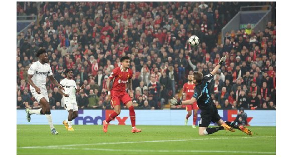 Luis Diaz puts Liverpool ahead