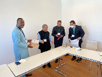 Osei-Owusu with the Indian delegation