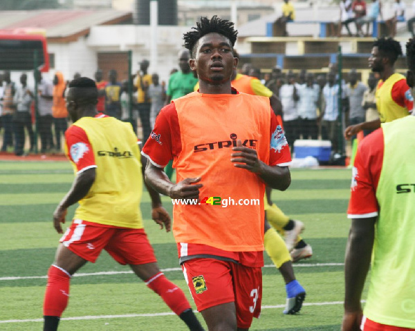 Asante Kotoko defender, Empem Dacosta