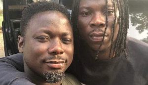 Stonebwoy in a pose with Papa Loggy