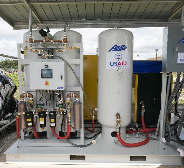 Oxygen generation equipment donated by US ambassador Sullivan to Ghana