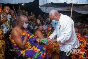 Dormaahene, Osagyefo Oseadeeyo Agyemang Badu II And Former President, John Dramani Mahama.jpeg