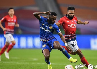 Mubarak Wakaso was in action as Jiangsu Suning FC held Guangzhou Evergrande