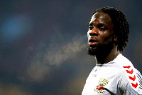 Elvis Manu sacked by Go Ahead Eagles for neglecting his loan club to support his old side