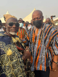 John Mahama with the new Gonja Chief Garba Nurudeen Jawula