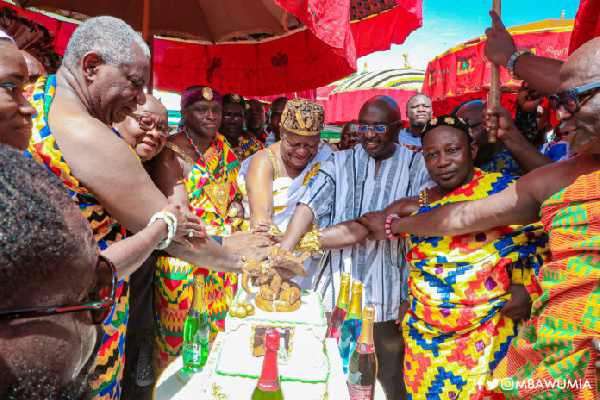 Dr Bawumia joined a durber to mark the 25th Anniversary of the enstoolment of Nene Sakite II