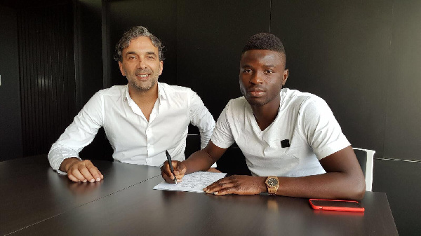 Alhassan Wakaso penned a three-year deal with Guimares after leaving Lorient