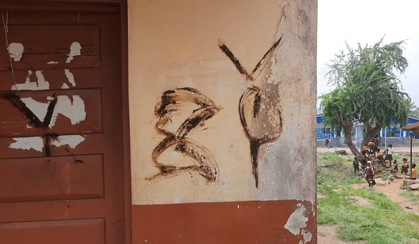 A photo of a defaced house