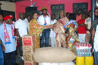 Mrs Akufo-Addo presenting the items to the leaders